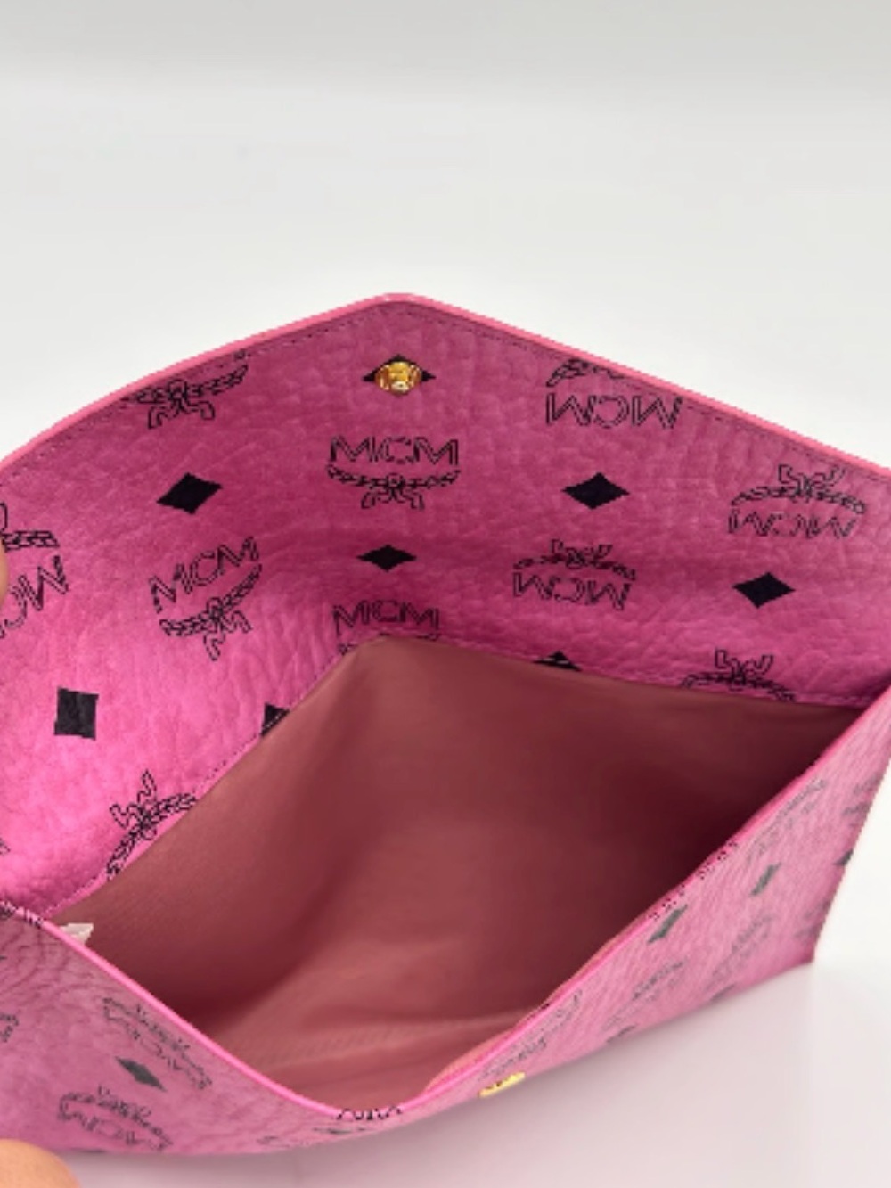 MCM Pink Logo Envelope Clutch - Picture 7 of 8